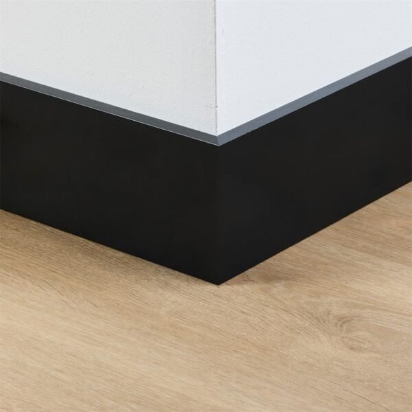 CO-PRO GELAKTE PLINT AMSTERDAM ZWART 120X15